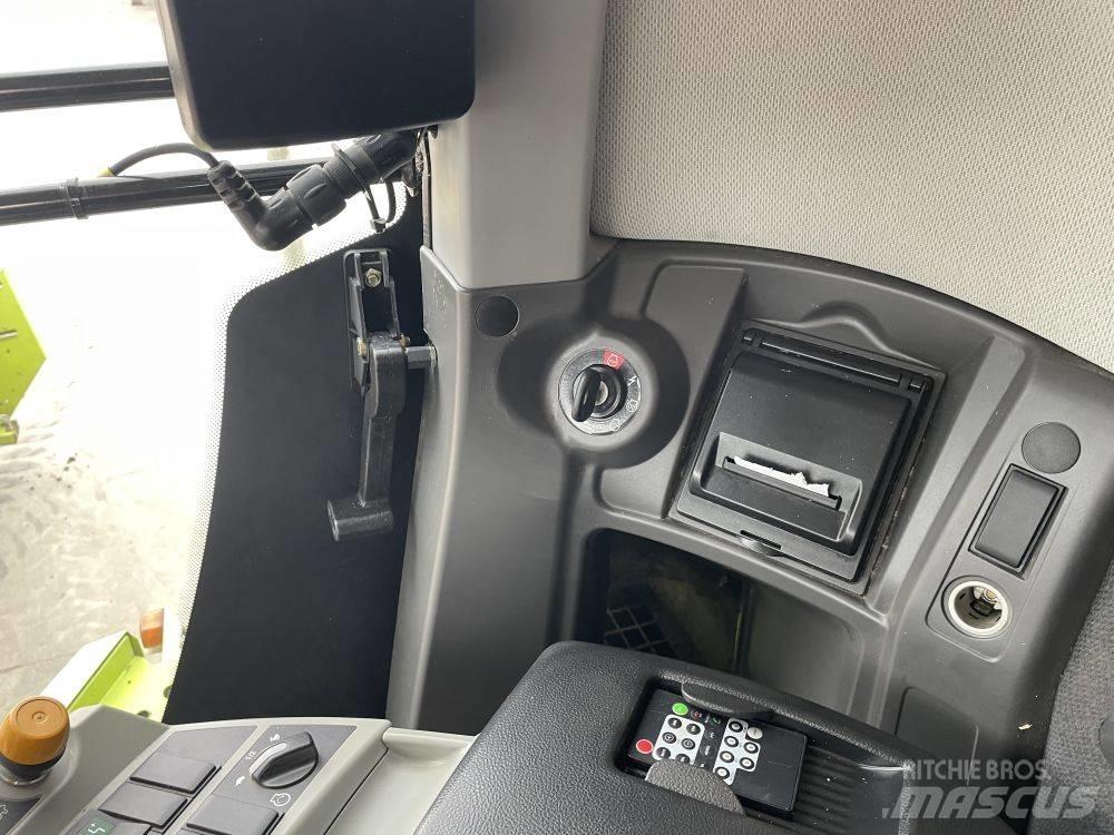 CLAAS 760TT Зернозбиральні комбайни