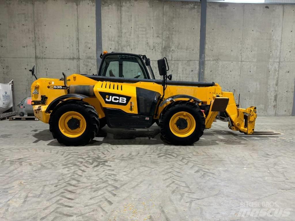 JCB 535-140 Телескопічні навантажувачі