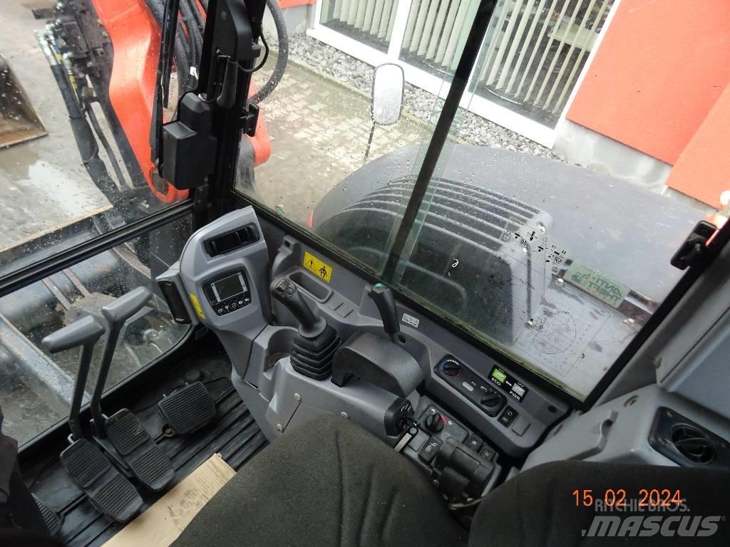 Kubota KX 080-4 Середні екскаватори 7т. - 12т.