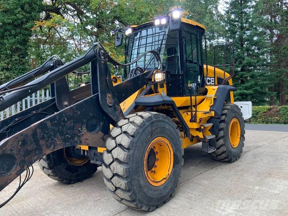 JCB 437 HT Фронтальні навантажувачі