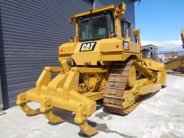 CAT D 6 T XL Бульдозери