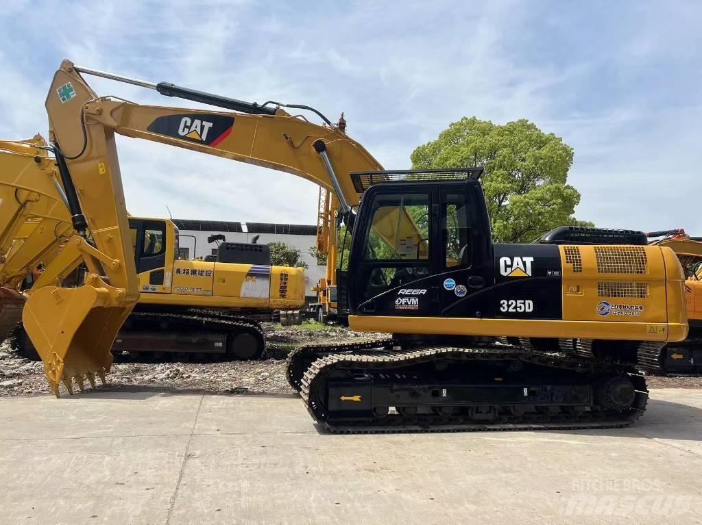 CAT 325d Гусеничні екскаватори