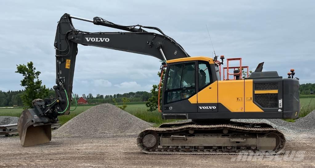 Volvo EC 220 E Гусеничні екскаватори