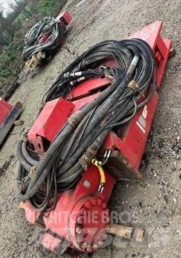 PVE 2323VM Віброзанурювачі