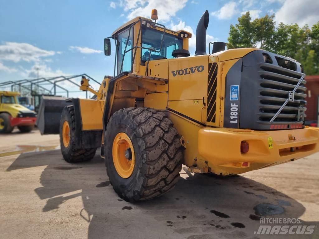 Volvo L 180 F Фронтальні навантажувачі