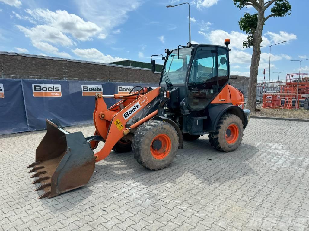 Komatsu WA80-6 Фронтальні навантажувачі