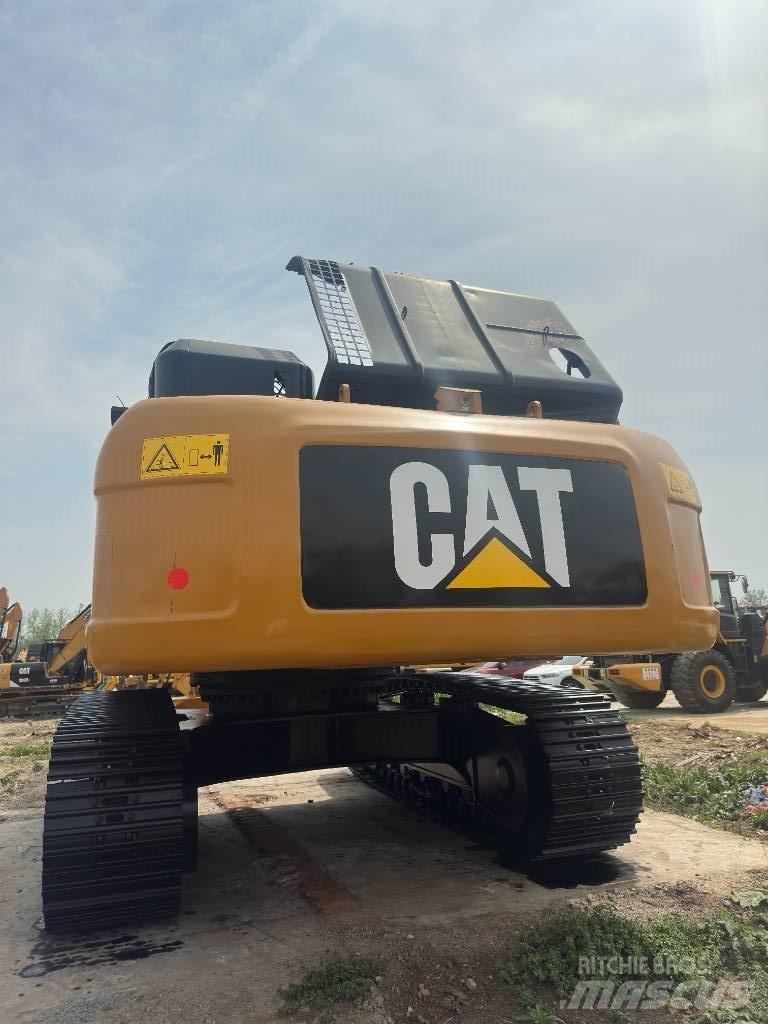 CAT 330 D2 Гусеничні екскаватори