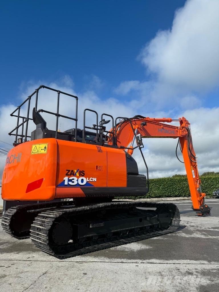 Hitachi Zaxis 130-6 Гусеничні екскаватори