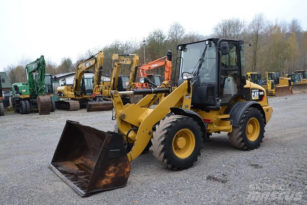 CAT 908 H 2 Фронтальні навантажувачі