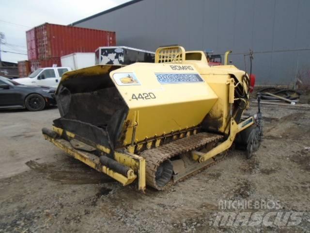 Bomag PROPAVER 4420 Асфальтовкладачі