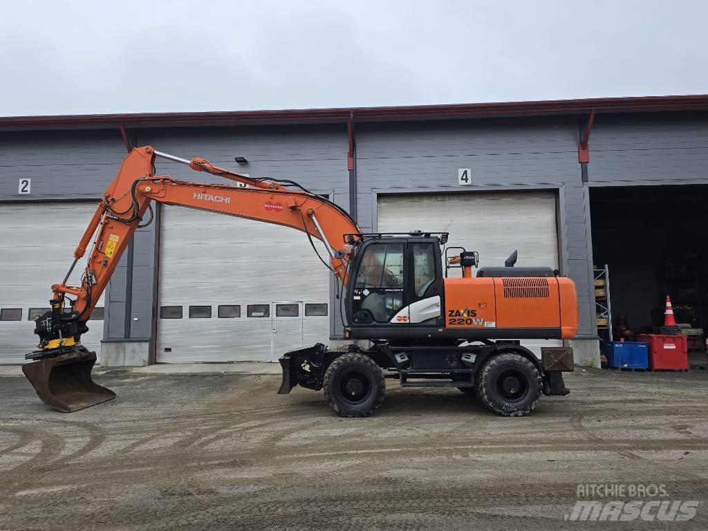Hitachi ZX 220W-5 Колісні екскаватори