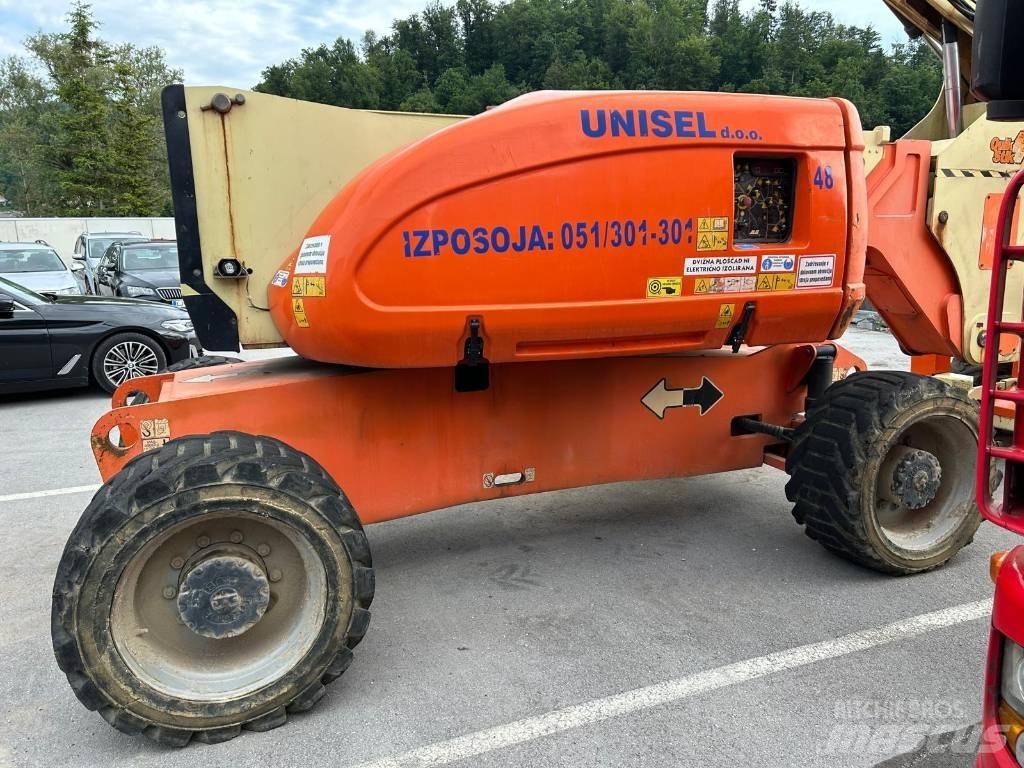 JLG 800 AJ Колінчаті підйомники