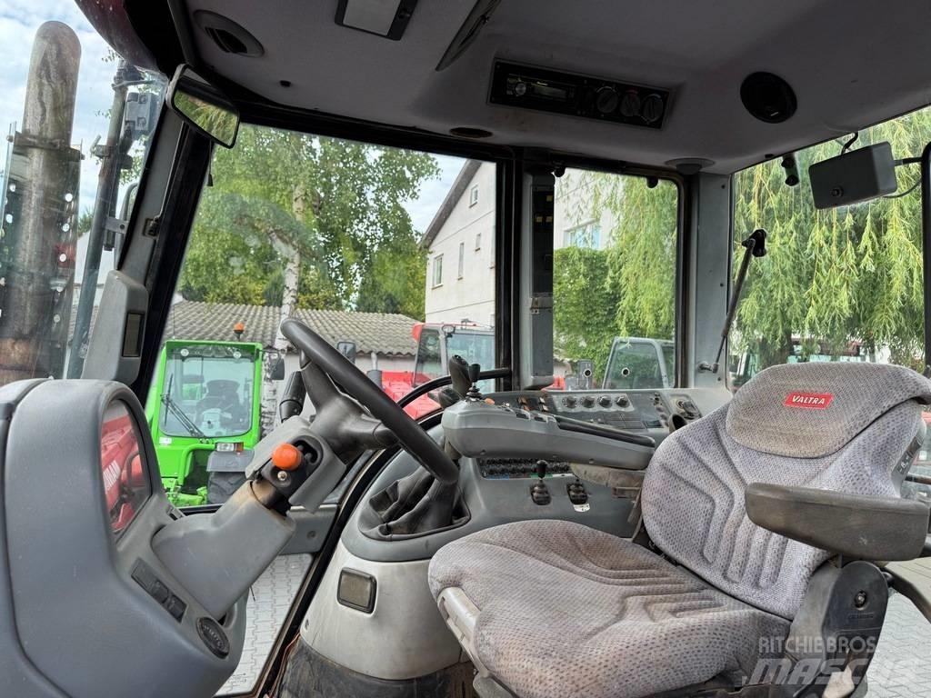 Valtra T160 HiTECH Трактори