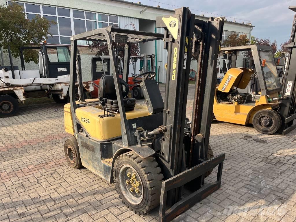 Daewoo D25S3 V-2311 Дизельні навантажувачі