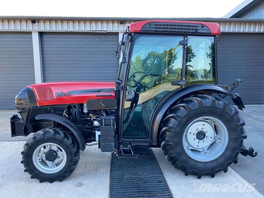 Case IH Quantum 95 V Трактори