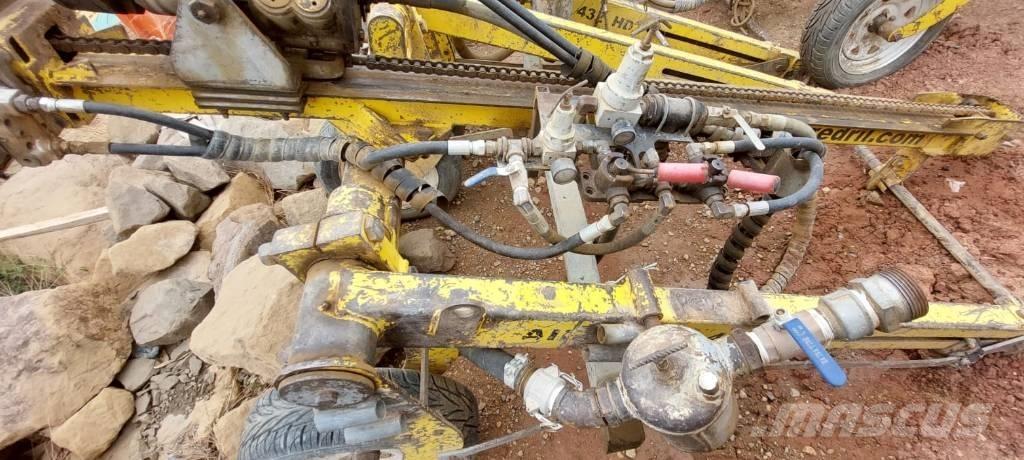  Coredril l A 432 HD Свердлильні установки