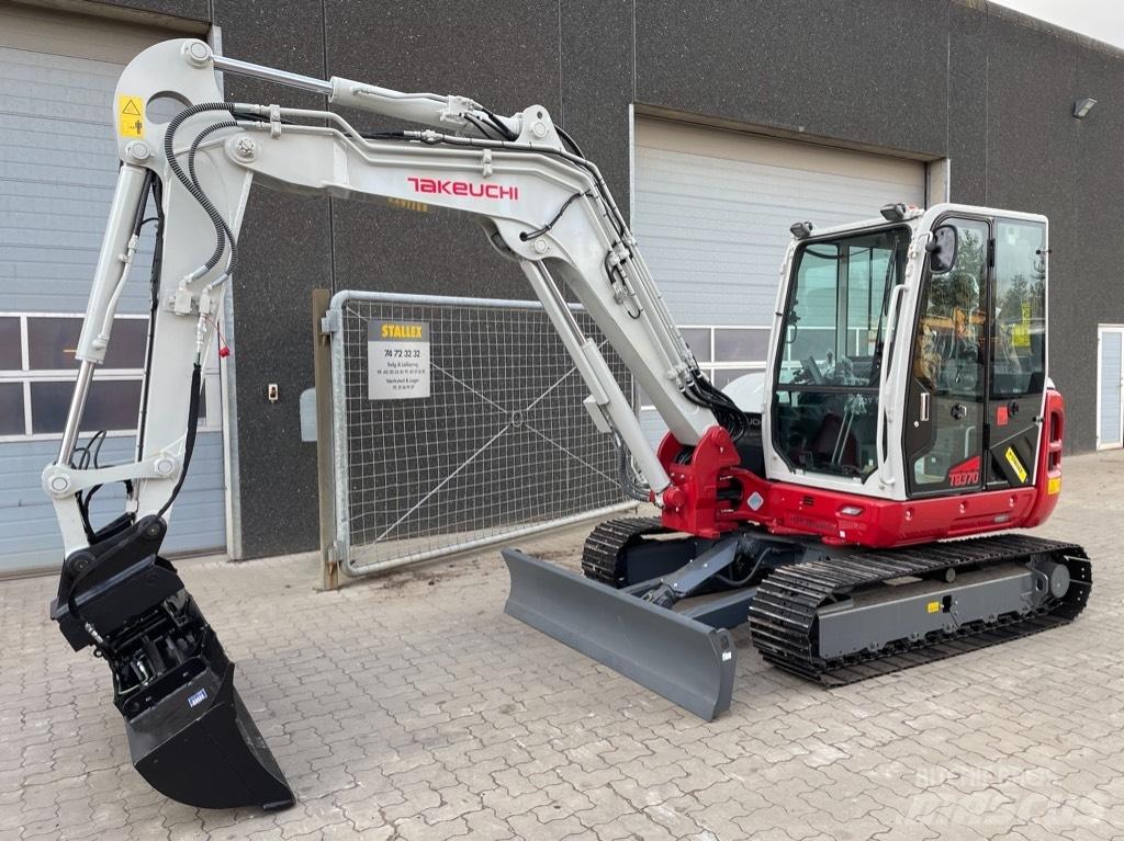 Takeuchi TB370 Міні-екскаватори < 7т