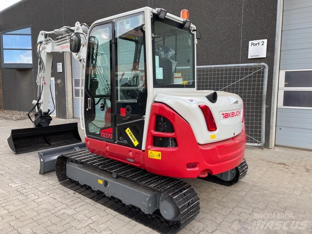 Takeuchi TB370 Міні-екскаватори < 7т