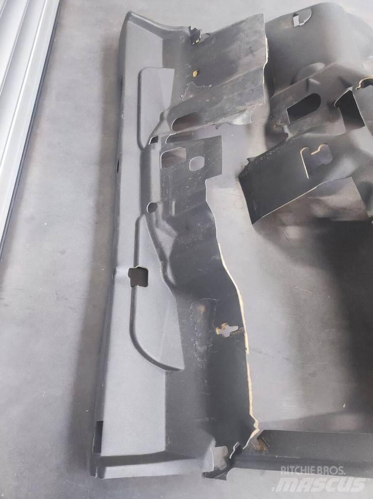 Renault Floor Mat Кабіни