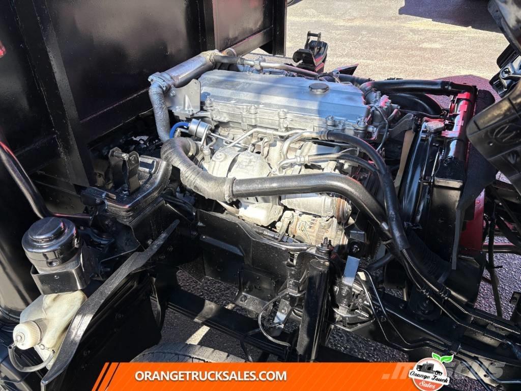 Isuzu NPR Вантажівки-платформи/бокове розвантаження