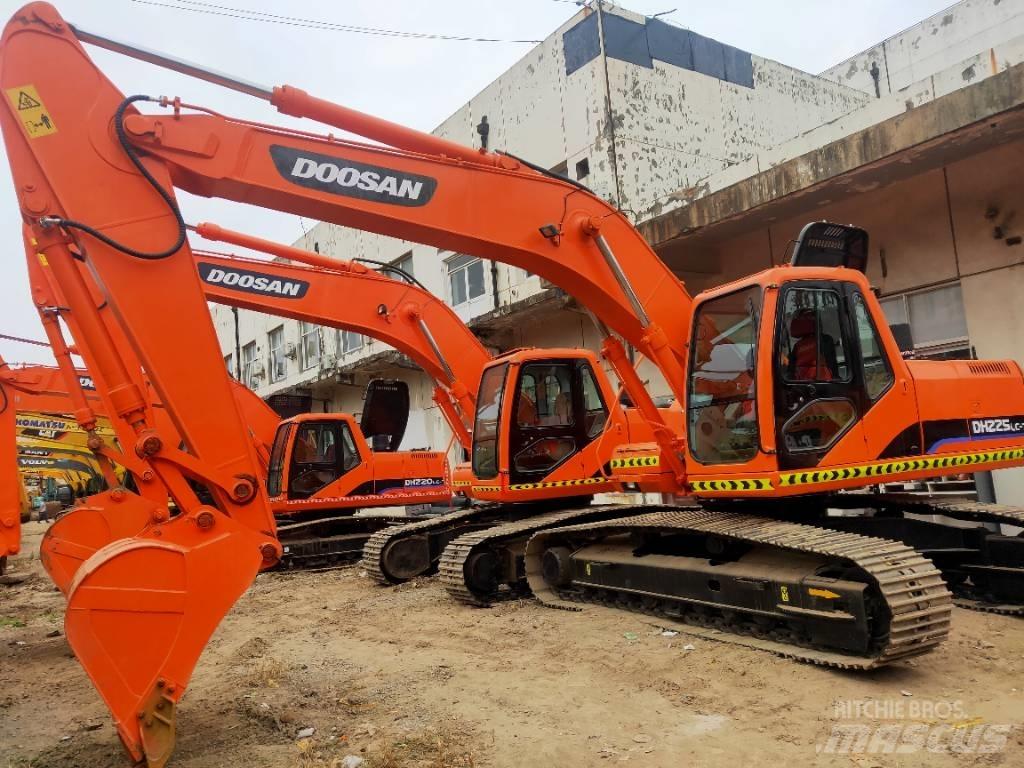 Doosan DH225LC-7 Гусеничні екскаватори
