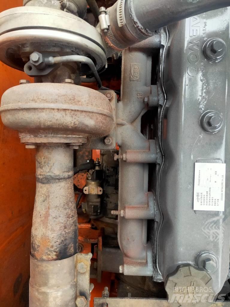 Doosan DH225LC-7 Гусеничні екскаватори