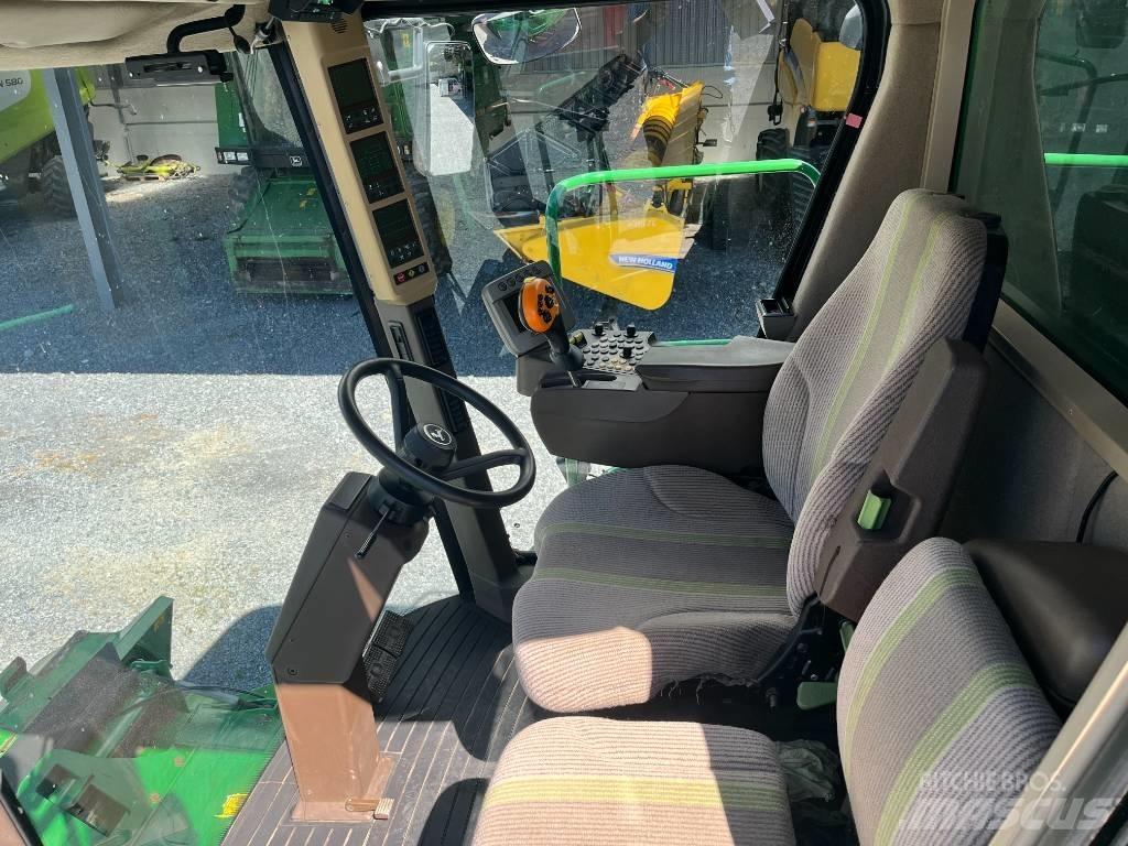 New Holland CX 6090 Зернозбиральні комбайни