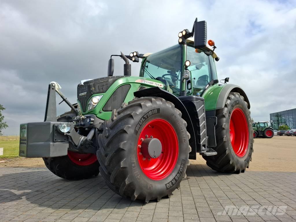 Fendt 724 Profi Трактори