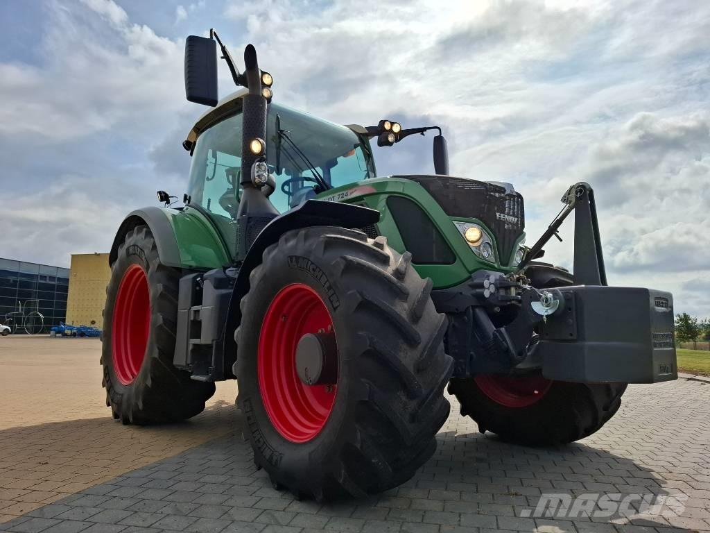 Fendt 724 Profi Трактори