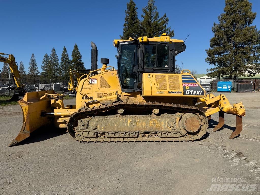 Komatsu D61EXi-24 Гусеничні бульдозери