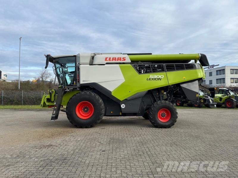CLAAS LEXION 5300 Зернозбиральні комбайни