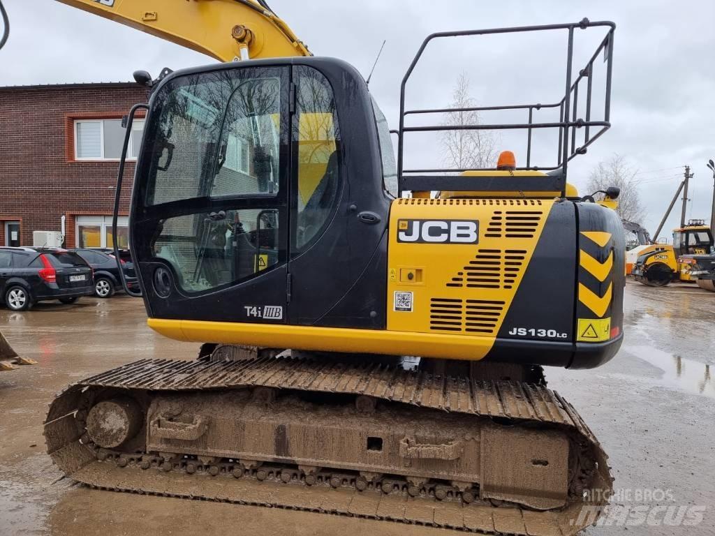 JCB JS 130 LC Гусеничні екскаватори
