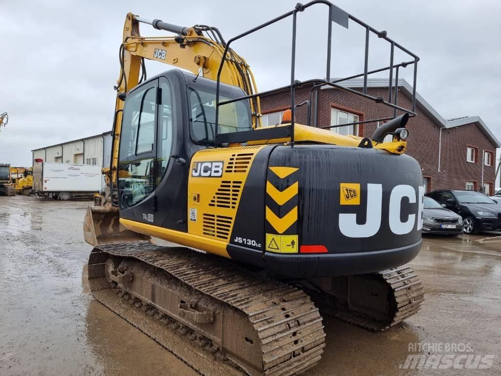 JCB JS 130 LC Гусеничні екскаватори