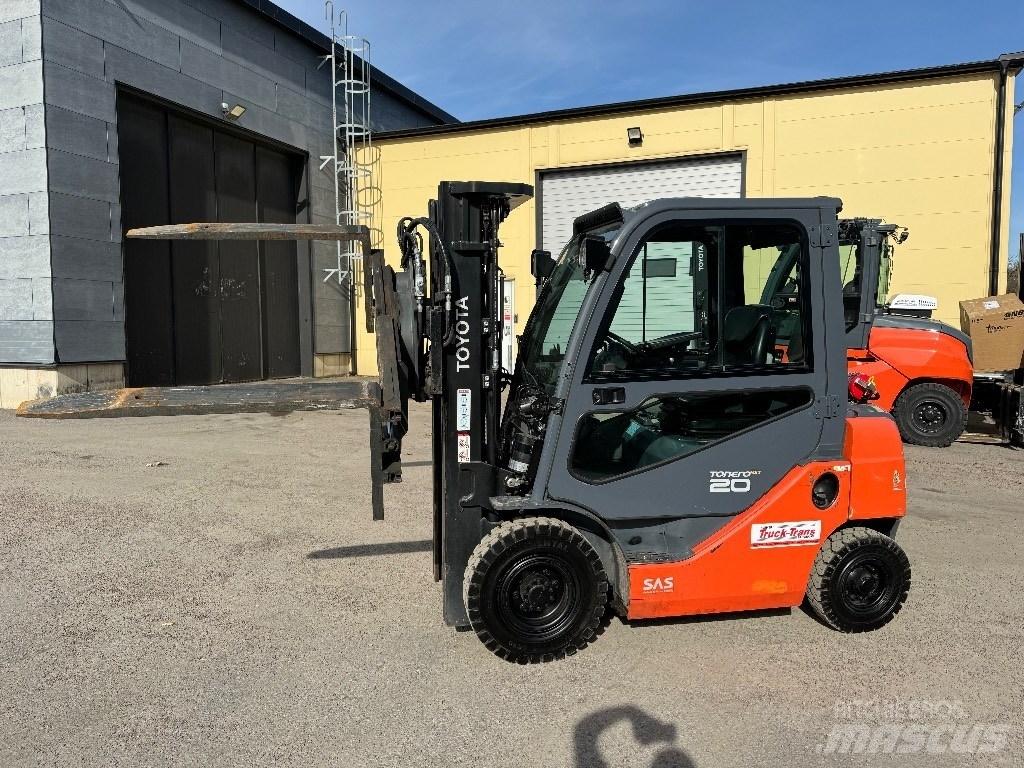 Toyota 06-8FD20F Дизельні навантажувачі