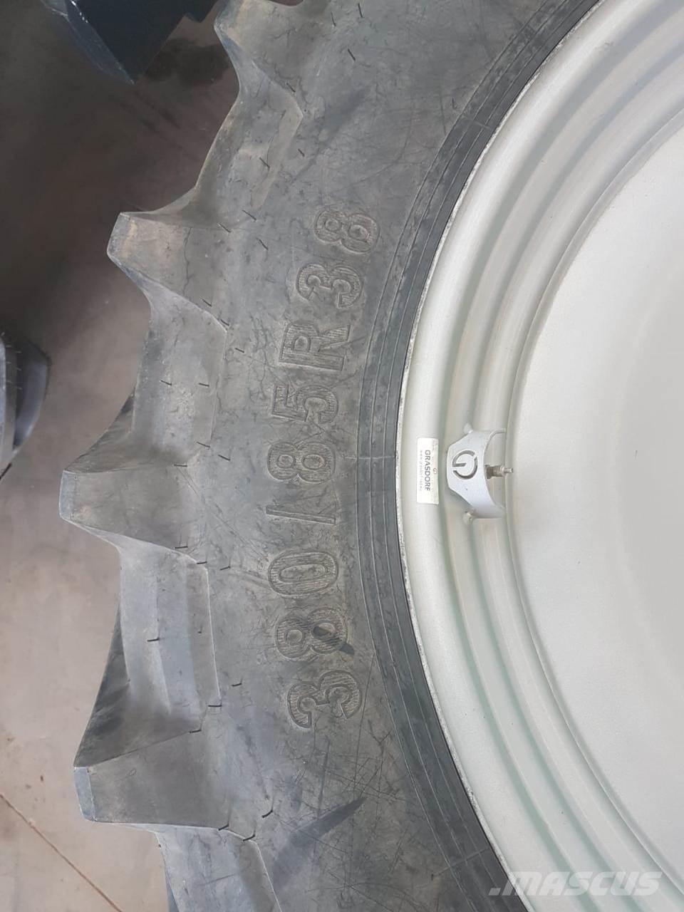 Petlas 380/85R38 Колеса