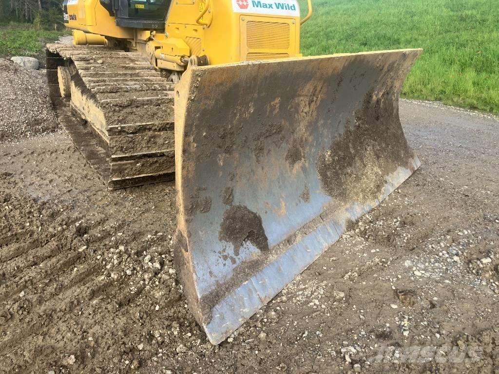 Komatsu D51PXi - 24 Гусеничні бульдозери