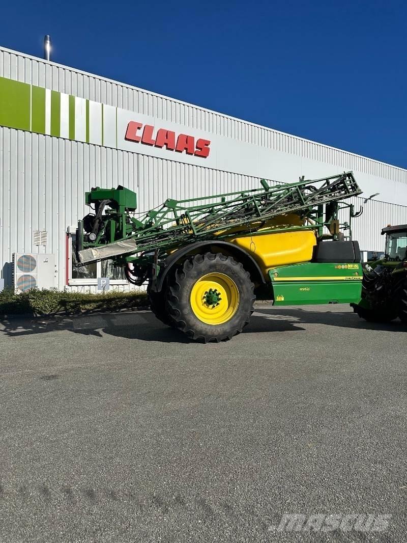 John Deere R952 i Причіпні обприскувачі
