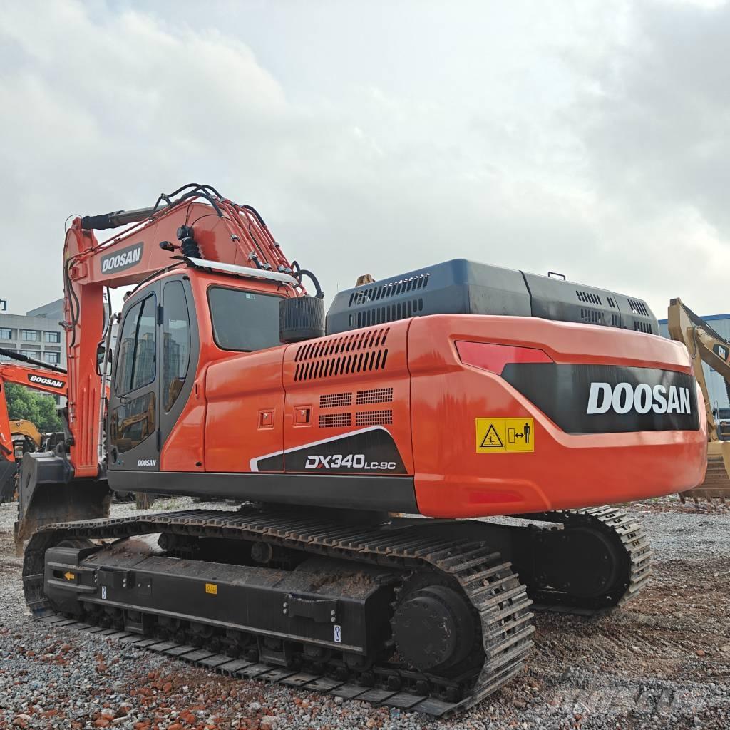 Doosan 340 LC-9C Гусеничні екскаватори
