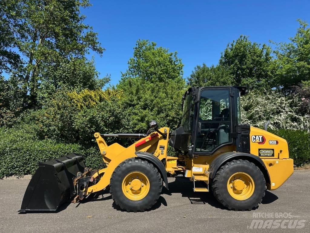 CAT 908 Фронтальні навантажувачі
