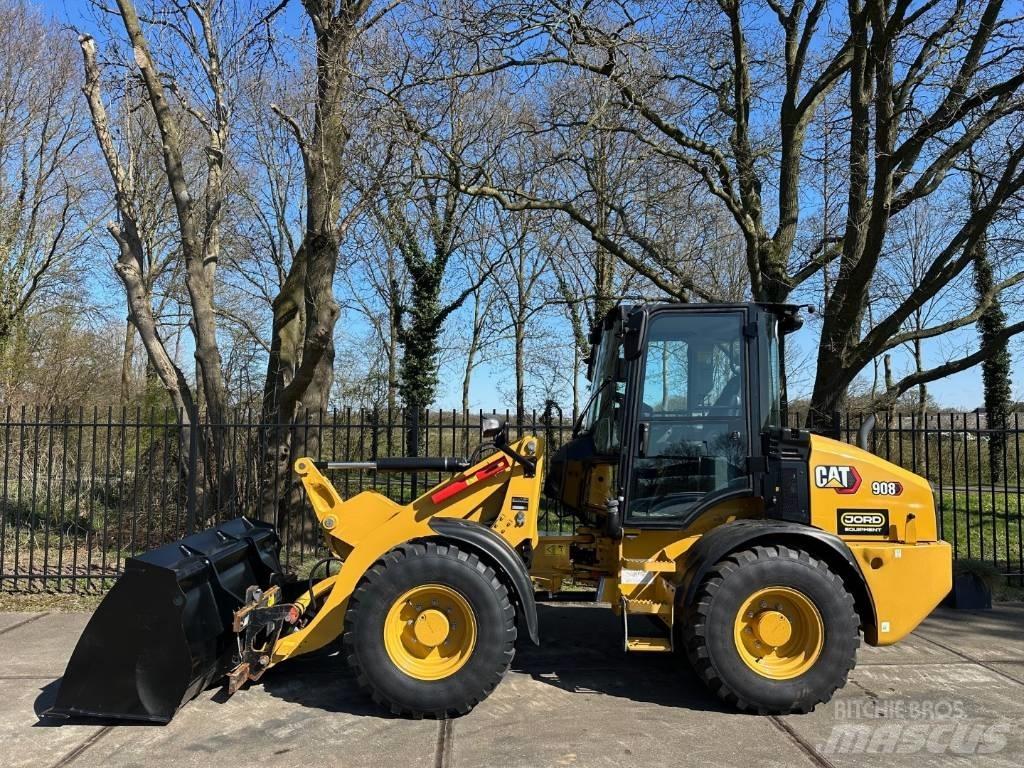 CAT 908 Фронтальні навантажувачі