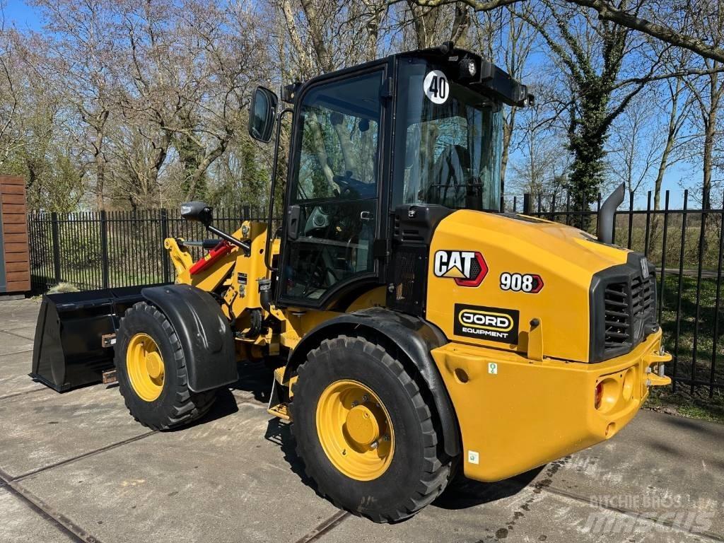CAT 908 Фронтальні навантажувачі