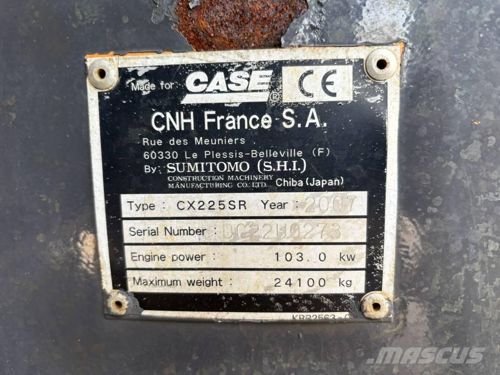 CASE CX 225 SR Гусеничні екскаватори