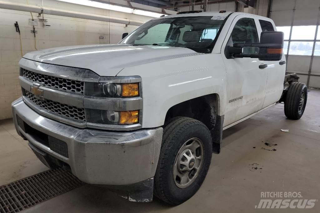 Chevrolet 2500 HD Шасі з кабіною