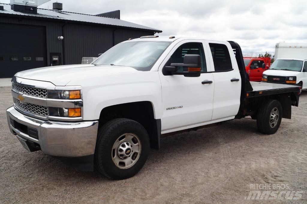 Chevrolet 2500 HD Вантажівки-платформи/бокове розвантаження