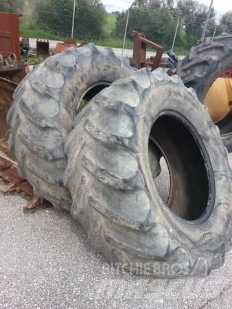  Pneus 540/65R28 Колеса