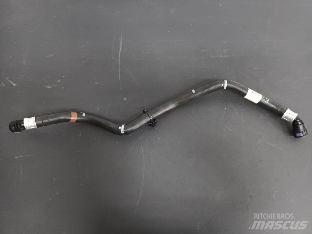 Volvo HOSE 22953460 Двигуни