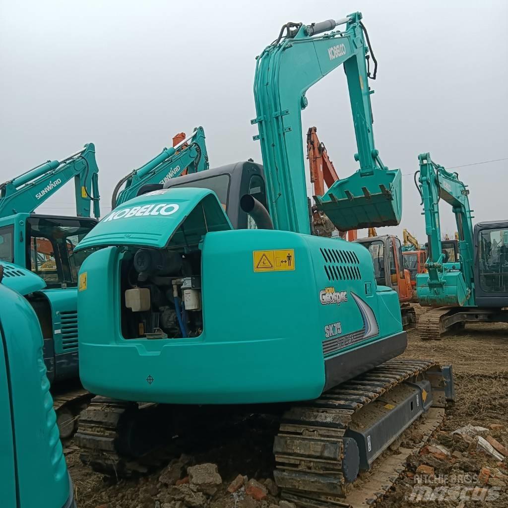 Kobelco SK75-8 Середні екскаватори 7т. - 12т.