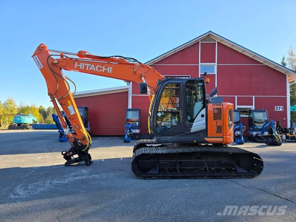 Hitachi ZX 135 US-6 Гусеничні екскаватори