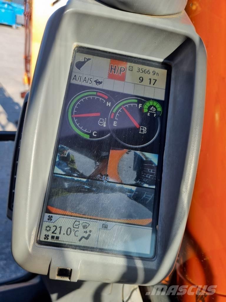 Hitachi ZX 135 US-6 Гусеничні екскаватори