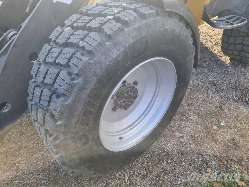 Volvo L25F Міні-навантажувачі